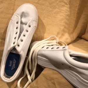 Woman’s Keds Stretch sneakers.